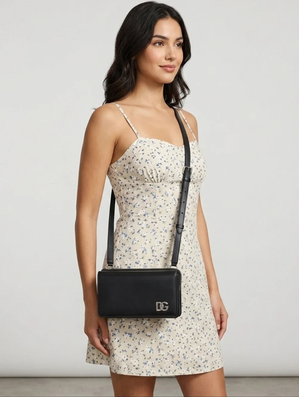 Dolce & Gabbana | DG Logo Leather Accordion Crossbody | Black - Picture 3 of 16